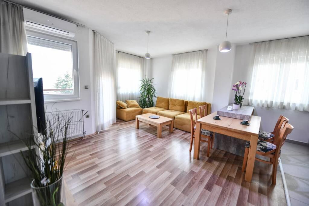Exclusive 7- New Modern Cozy Apartment Kočani Exterior foto